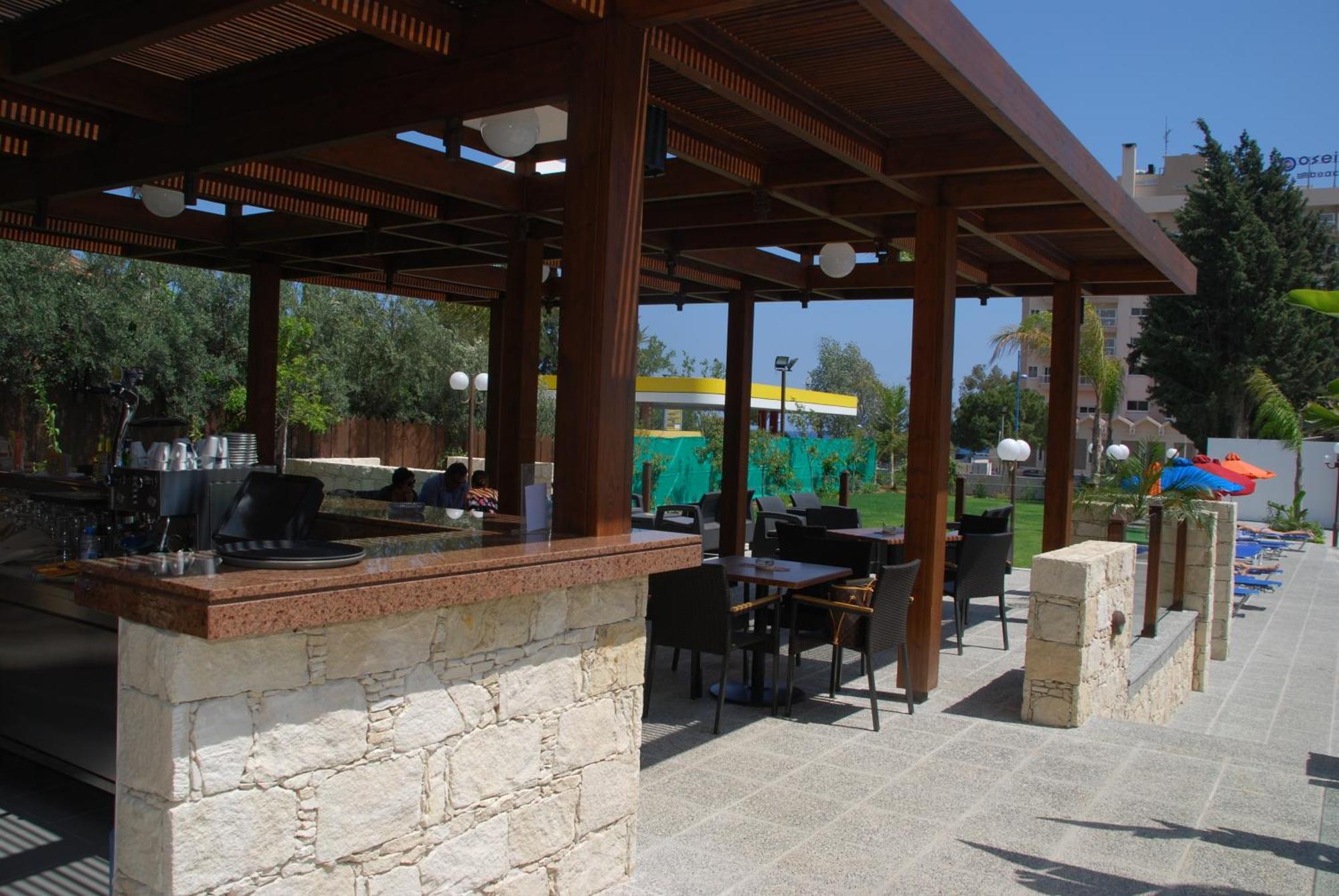 The Caravel Hotel Limassol Exterior foto